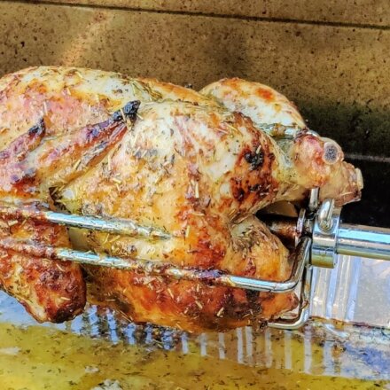 Kylling grillet på rotisseri