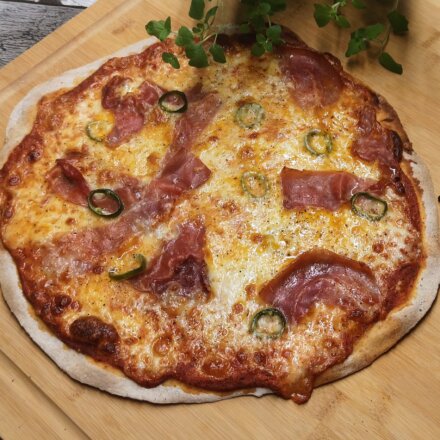 Pizza med parmaskinke