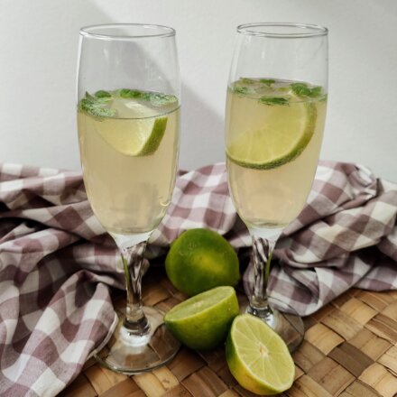 Champagne mojito