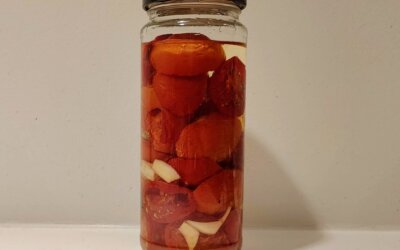 Semidried tomater