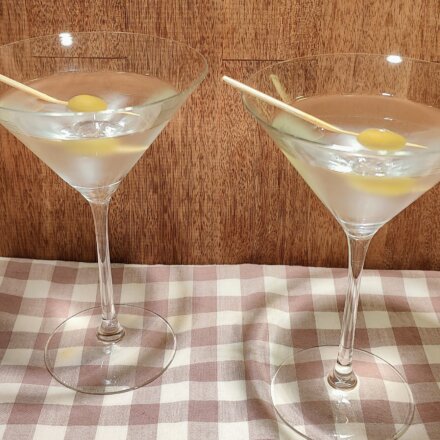 Dry Martini - Shaken not stirred