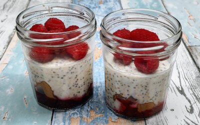 Overnight oats med hindbær og peanutbutter