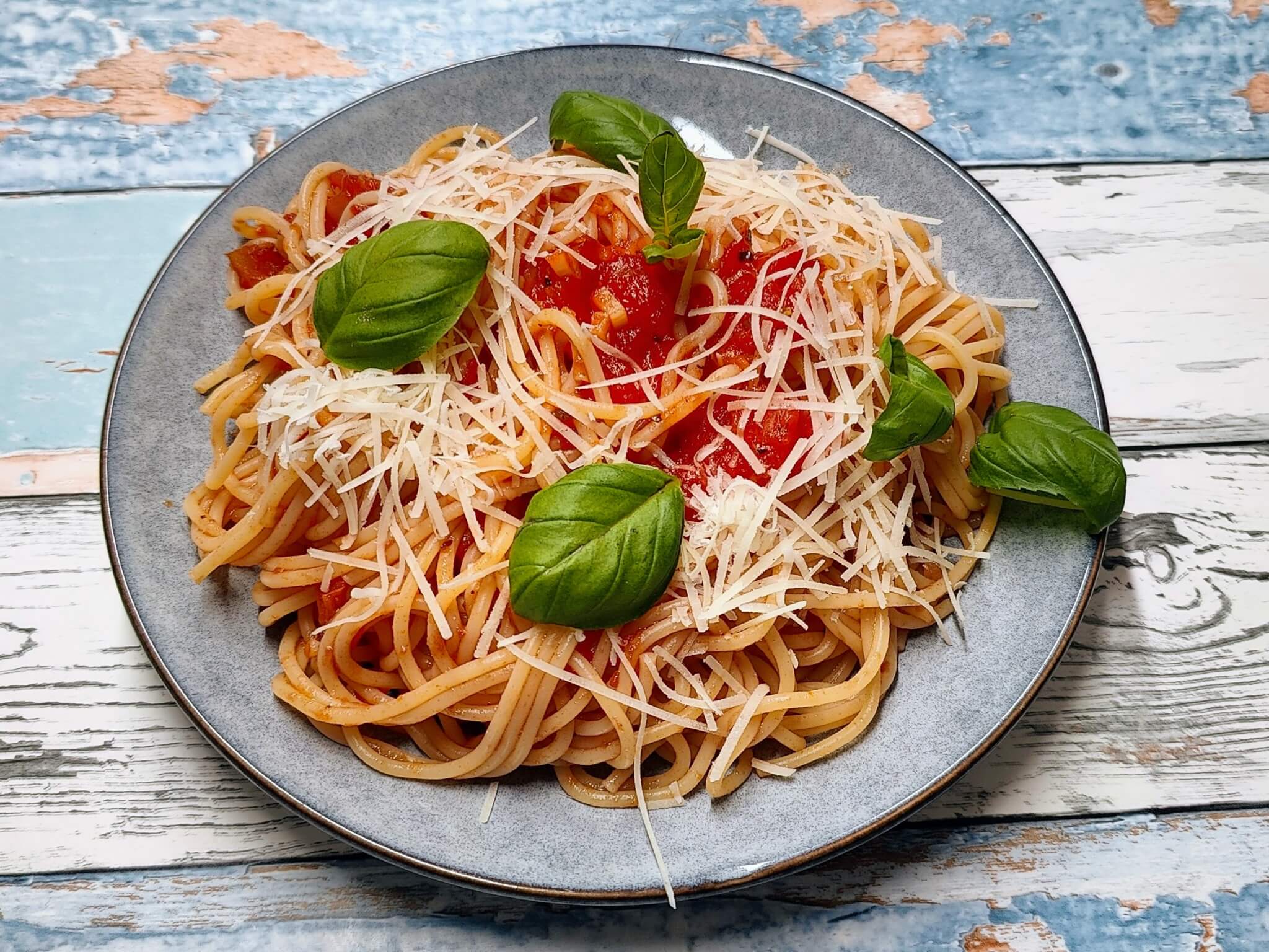 Spaghetti i tomatsauce