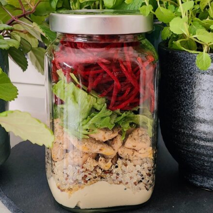Quinoa madpakkesalat