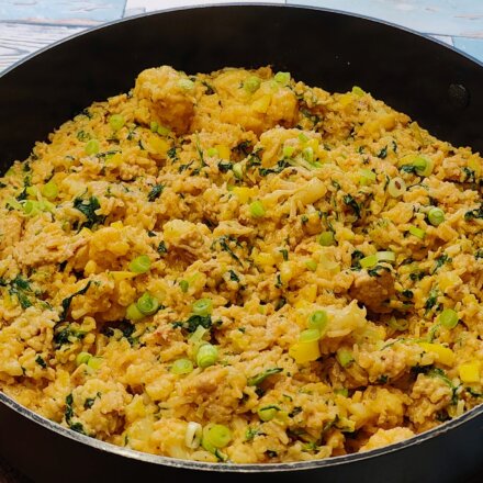Onepot med kylling, blomkål, spinat og ris