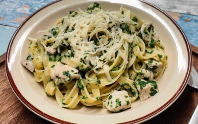 Pasta med kylling og spinat