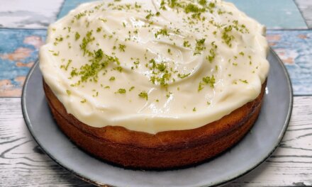 Limekage med frosting