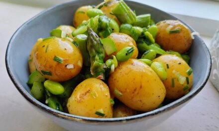 Kartoffelsalat med asparges
