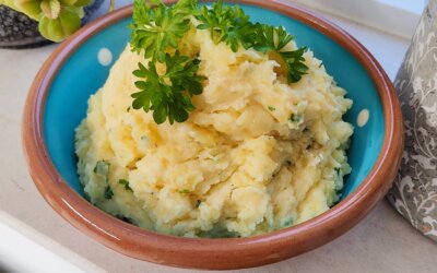 Kartoffelmos med græsk yoghurt