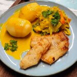 Torsk med karrykål og kartofler