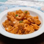 Tortellini i flødesauce