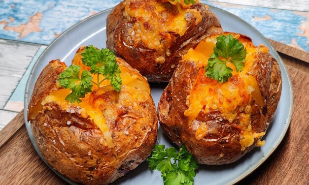 Bagekartofler med ost