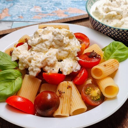 Pasta med stracciatella
