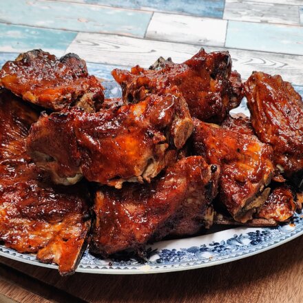 Stegeben med BBQ