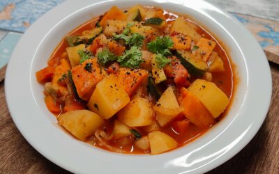 Vegetarisk vintergryde – mættende kødfri aftensmad til kolde dage