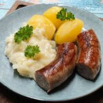 Medister med stuvet kål