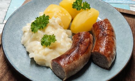 Medister med stuvet kål