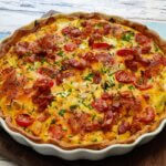 Tærte med tomat og kylling